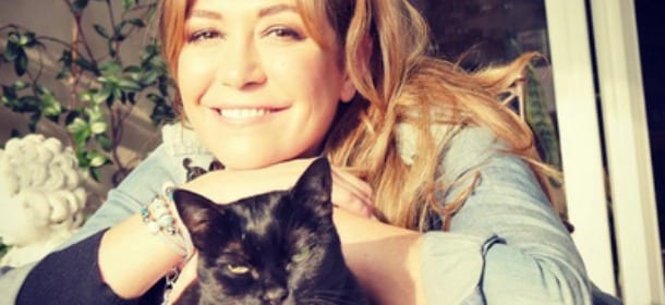 Tessa Gelisio afferma: "Gli animali non sono cose, quindi #giulezampe!"