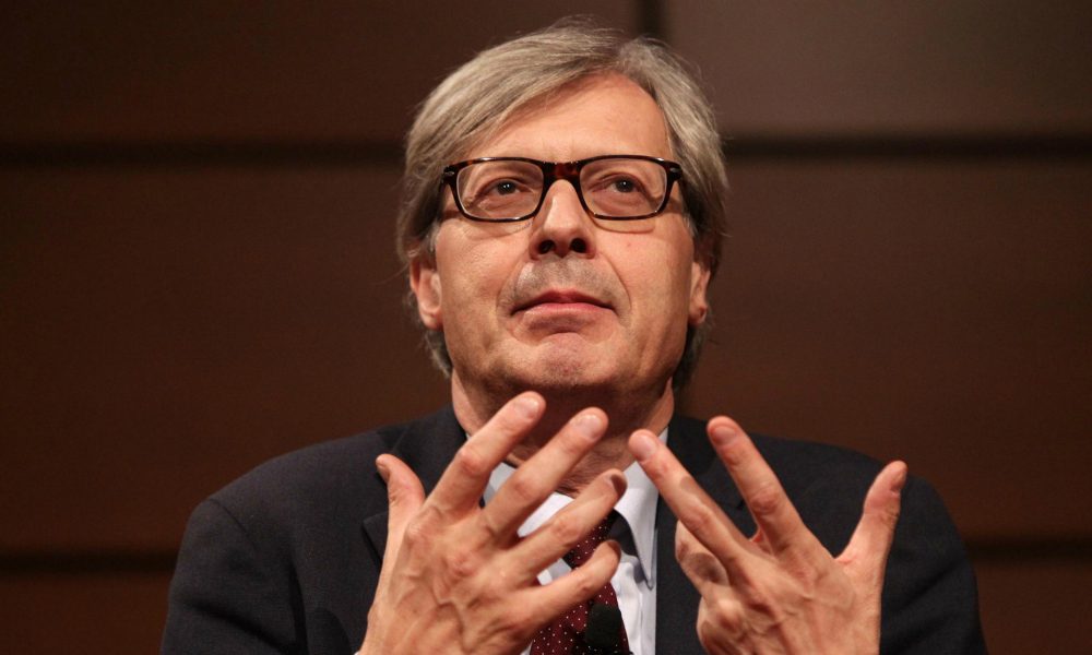 Sgarbi stupisce tutti: vuole salvare le caprette di Palmaria