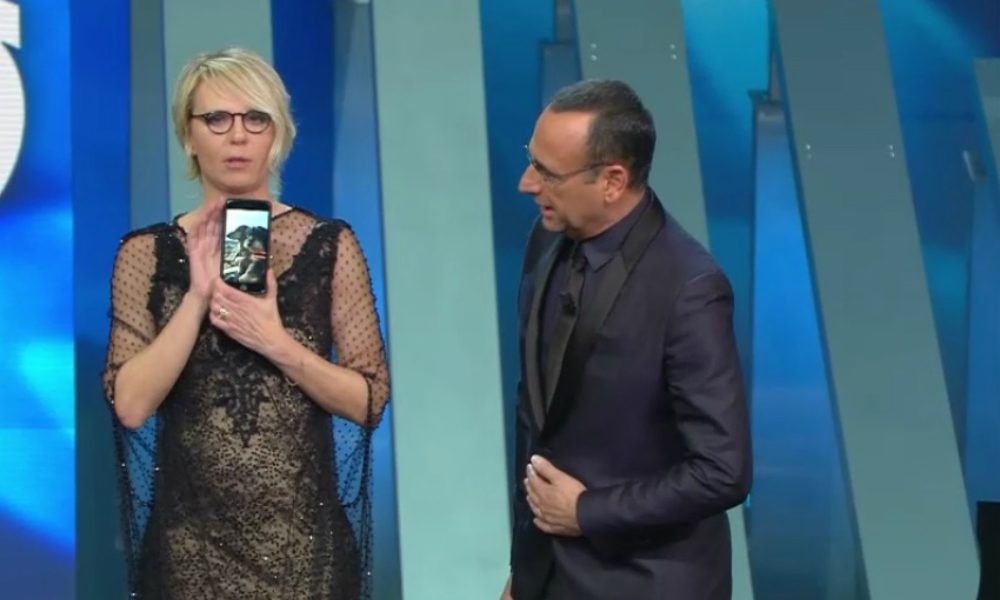 Sanremo 2017: i cani di Maria De Filippi protagonisti del Festival [VIDEO]