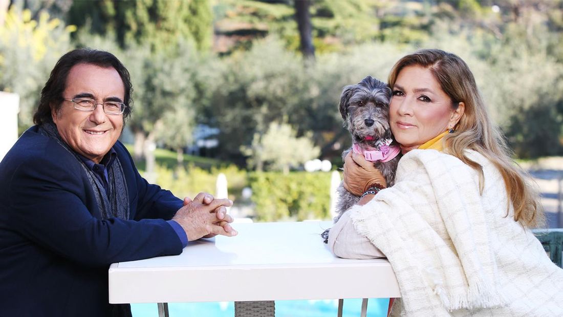 Romina Power in tournée con la sua cagnolina [FOTO]