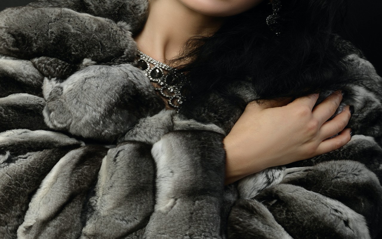 Moda sostenibile, anche Yves Saint Laurent aderisce al ‘fur free’