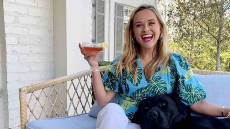 Reese Witherspoon, l’abitudine di chiamare i suoi cani come le celebrità